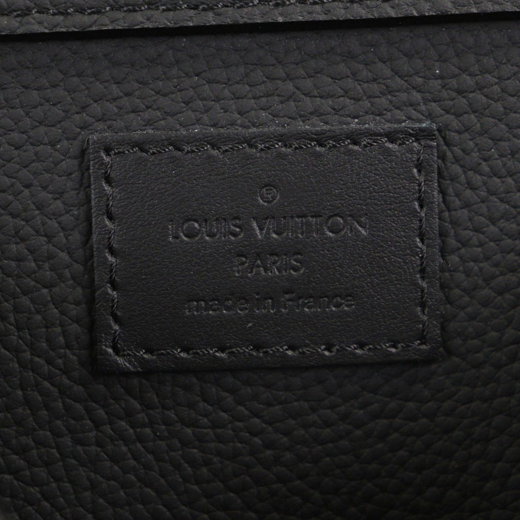Louis Vuitton Leather Noir Black Aerogram Takeoff Ring Body Bag — view 4