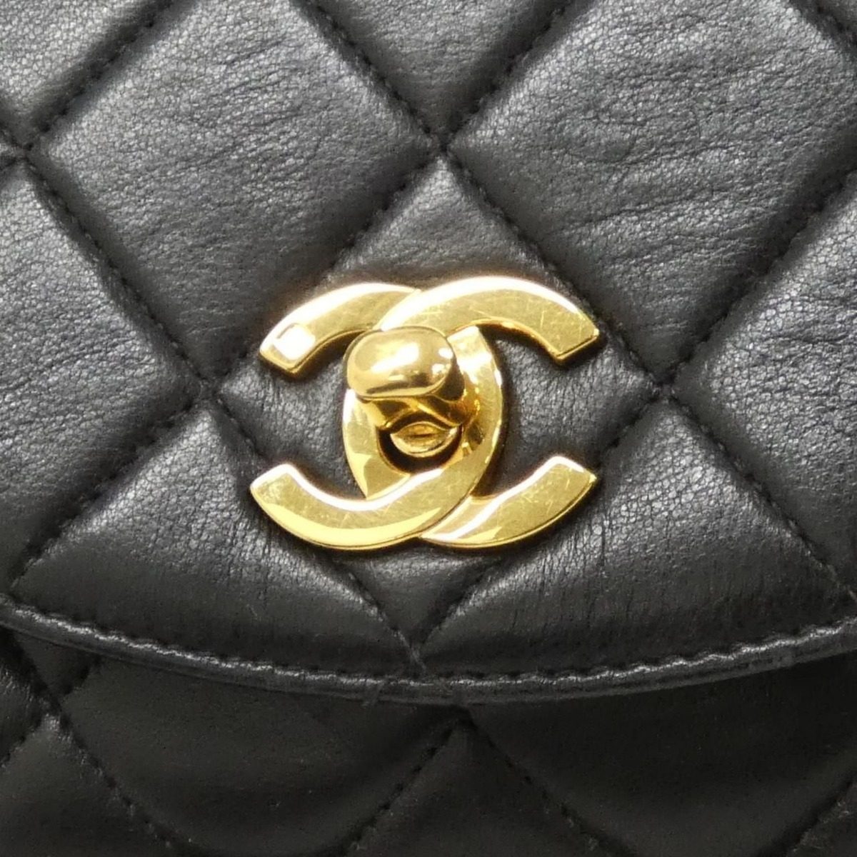 Chanel Vintage Backpack Gold — view 5