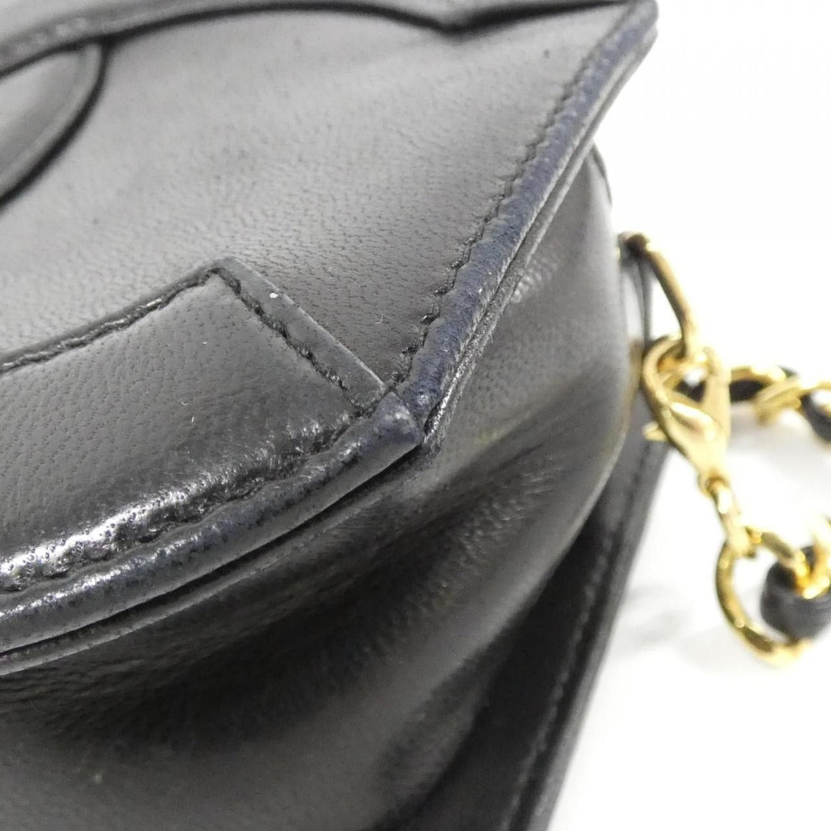 Chanel Vintage Shoulder Bag — view 2