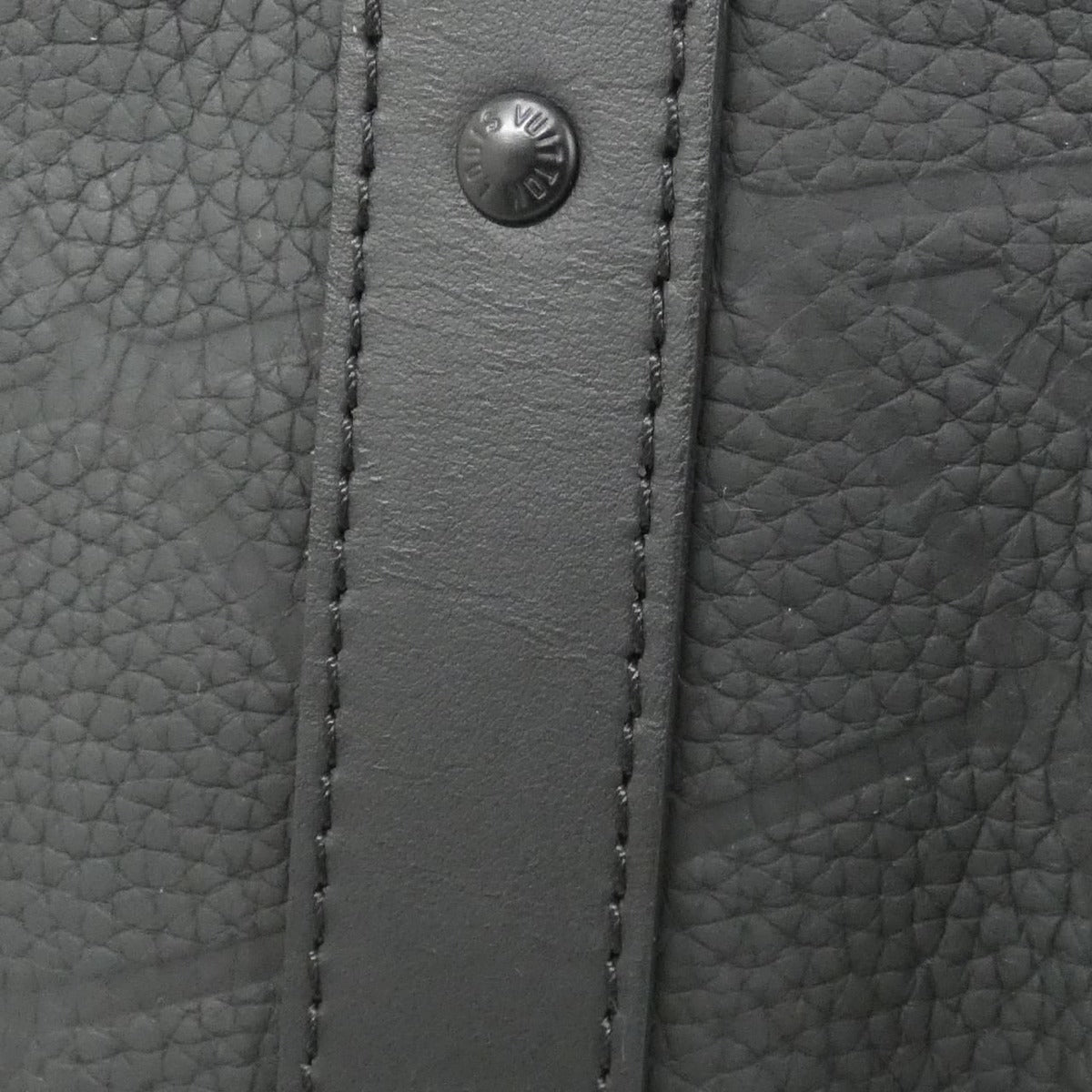 Louis Vuitton Lvxfifa City Keepall Shoulder Bag — view 5