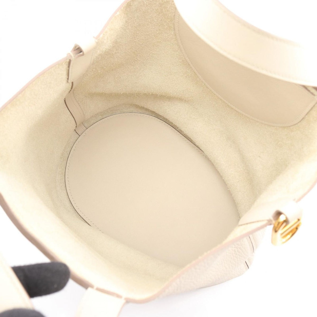 Hermes Handbag in the Loop 23 Beton Leather — view 3