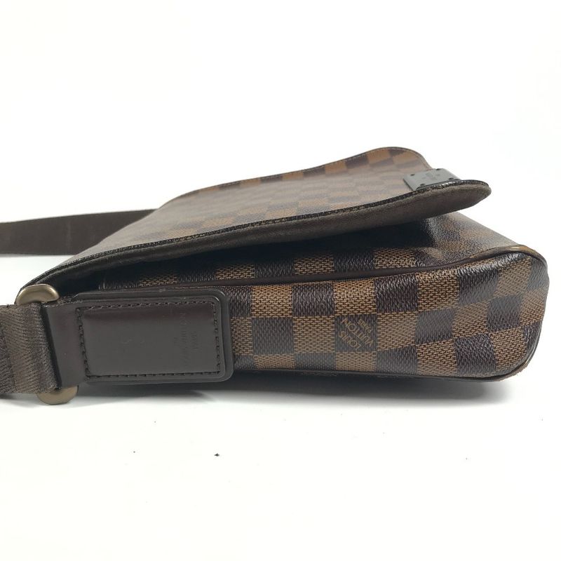 Louis Vuitton Shoulder Bag District PM Damier Canvas Ebene Brown — view 3