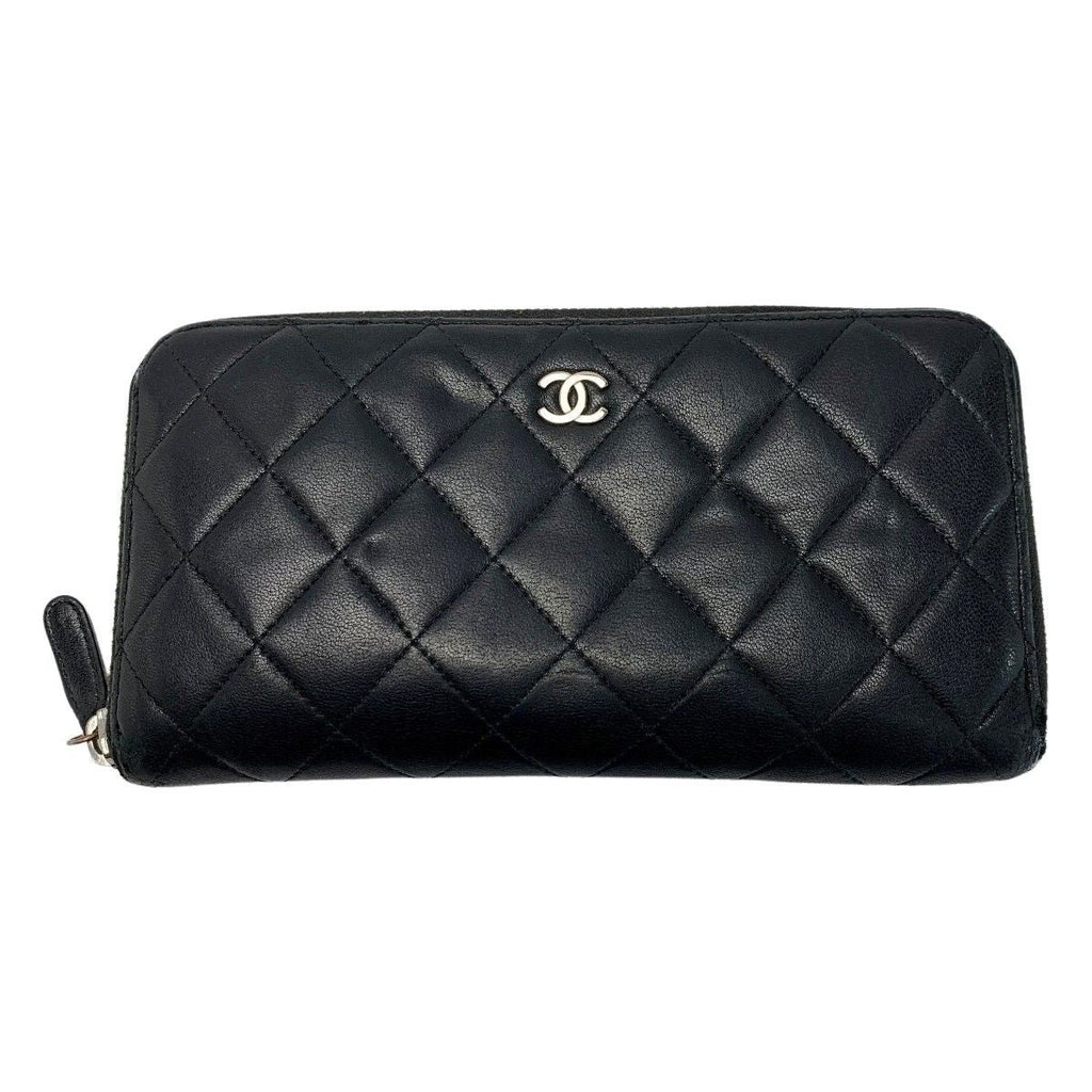 Chanel Quilted Lamb Leather Black Round Zipper Wallet