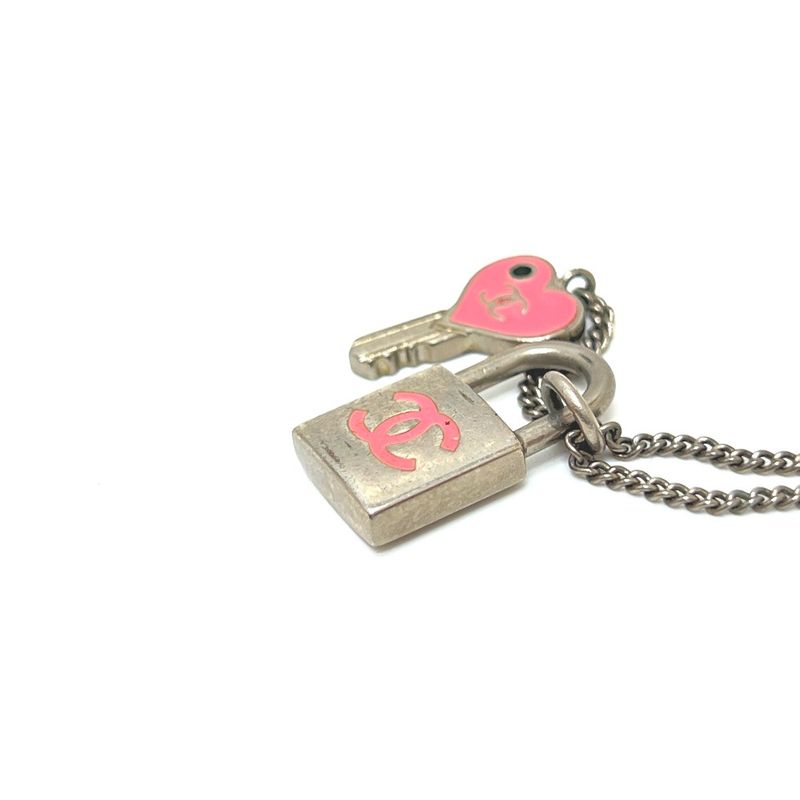Chanel Necklace Coco Mark Padlock Cadenna Heart Key Metal Silver — view 8