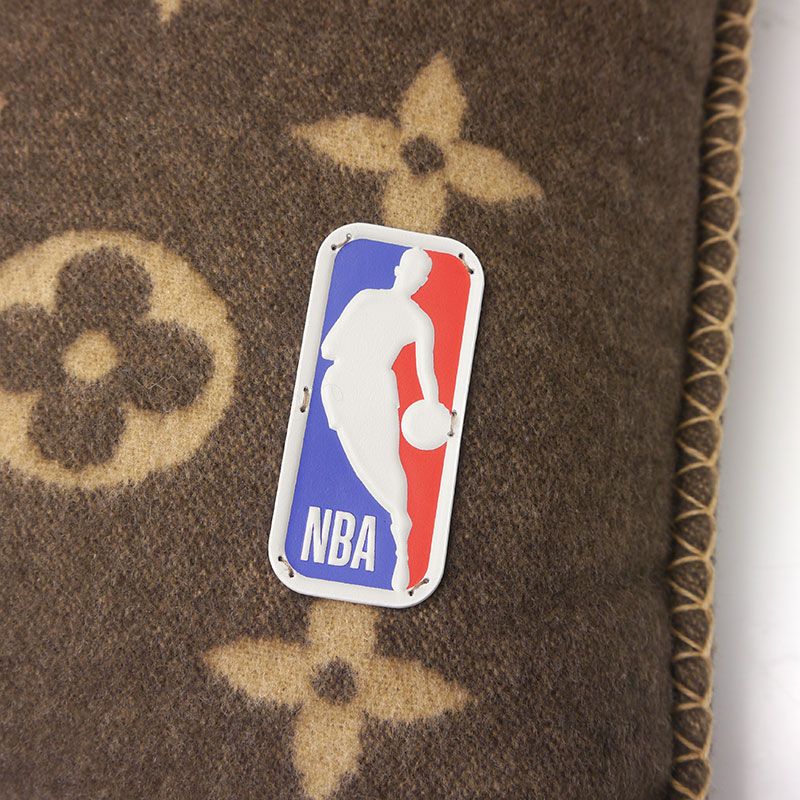Louis Vuitton Nba Collaboration Cousin Monogram Letters Mp3037 — view 3