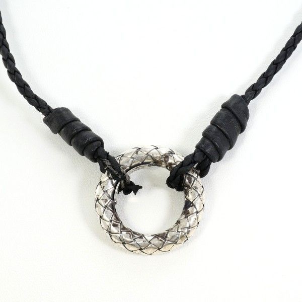 Bottega Veneta Intrecciato Circle Silver Leather Necklace 56 cm — view 4