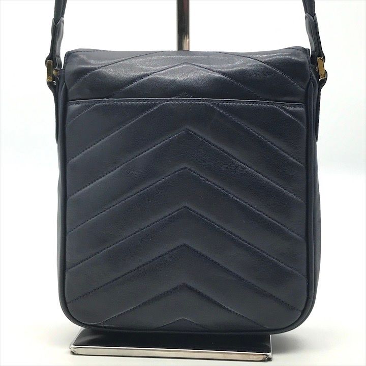 Chanel CC Logo Turnlock Chez Blanc Lambskin Shoulder Bag Navyware — view 2