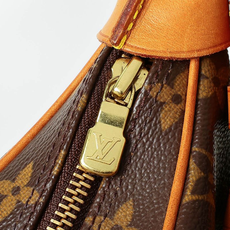 Louis Vuitton Handbag Boulogne Brown — view 7
