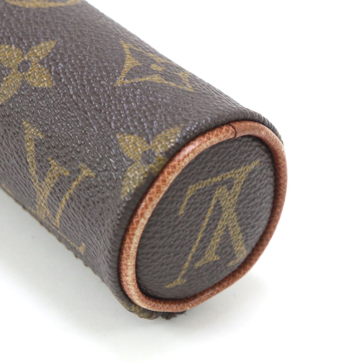 Louis Vuitton Mobile Pouch — view 9
