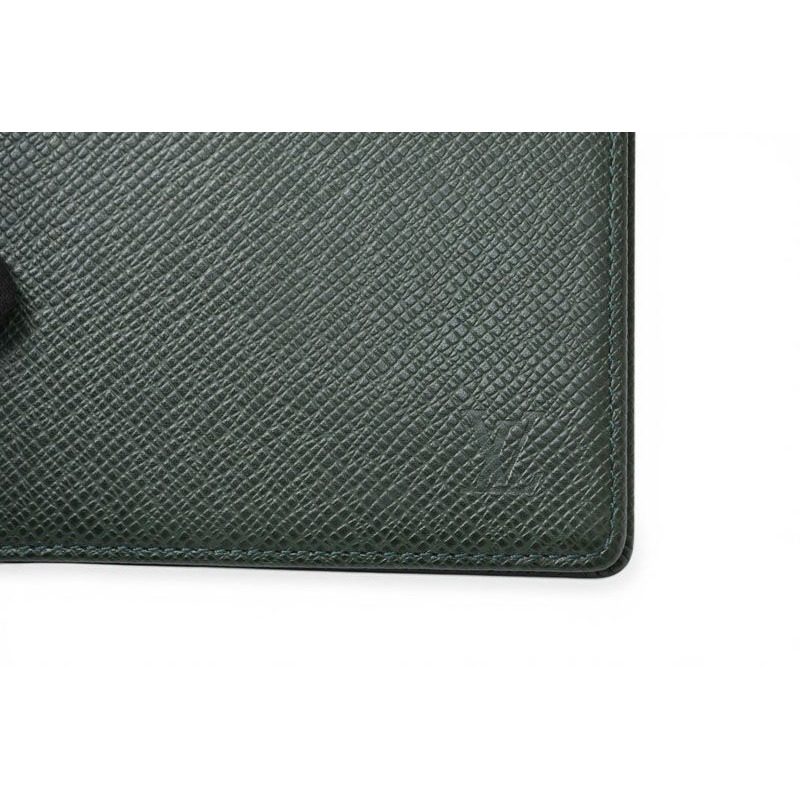 Louis Vuitton Wallet Billfold Fold Card Holder Cles Taiga Epi Sear — view 4