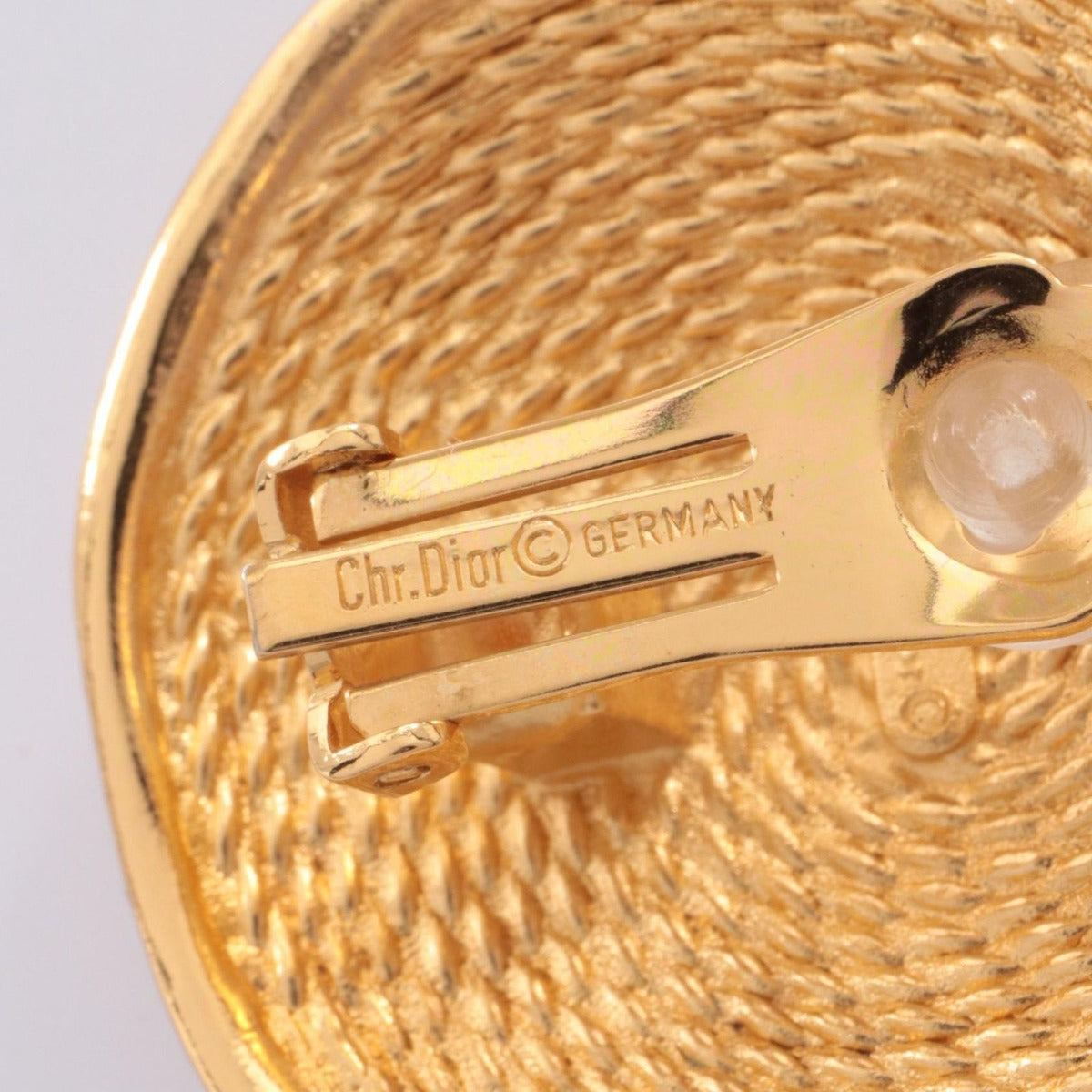 Dior Earrings Round Gold — view 3