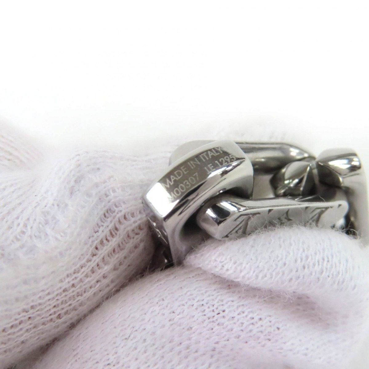 Louis Vuitton 2025 129800 Necklace — view 6