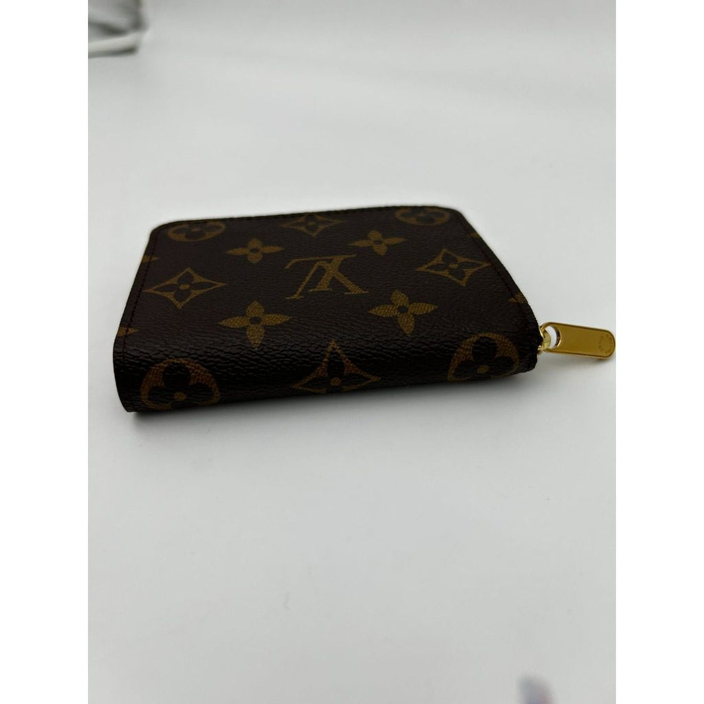 Louis Vuitton Zippy Coin Purse Wallet — view 6