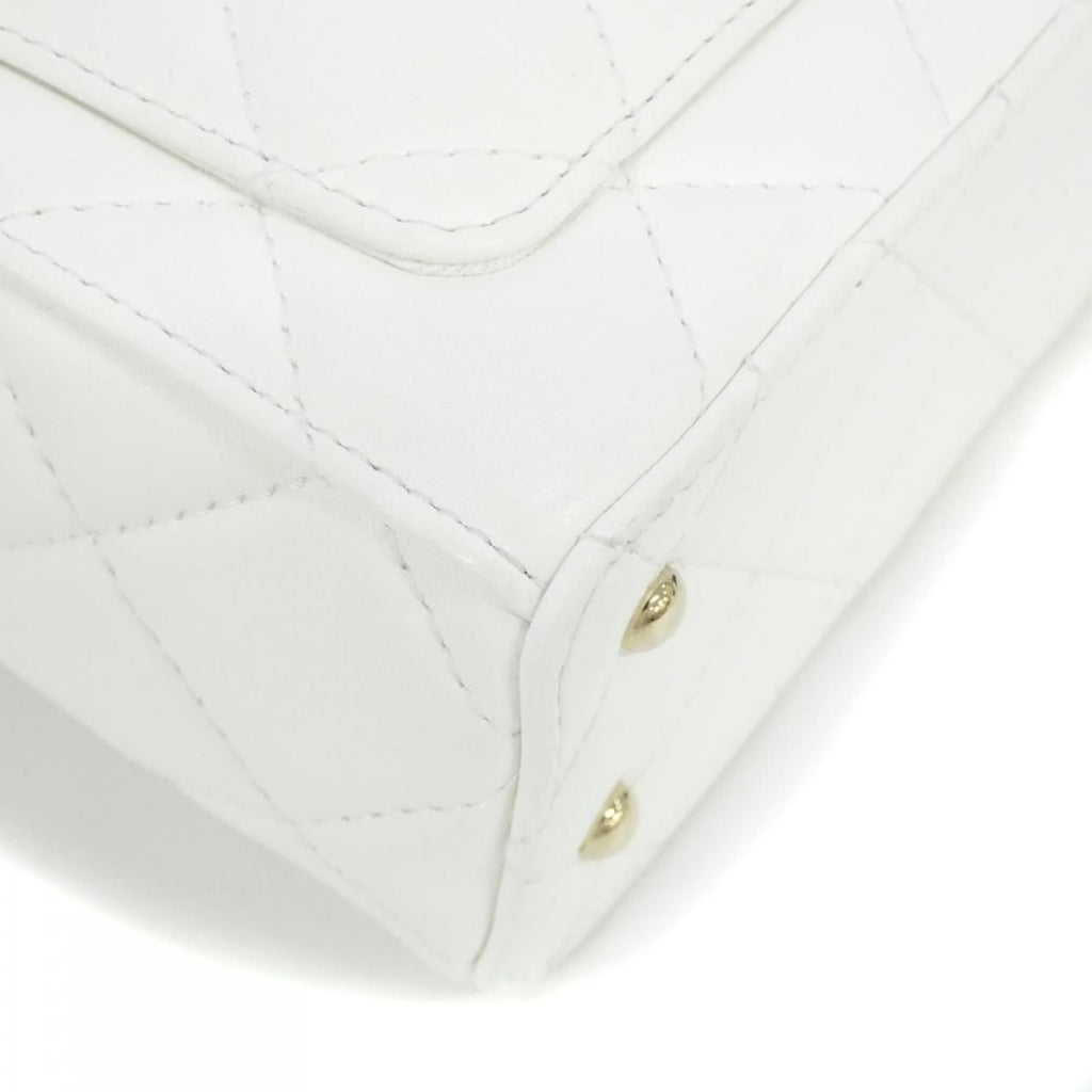 Chanel Shoulder Bag White — view 3