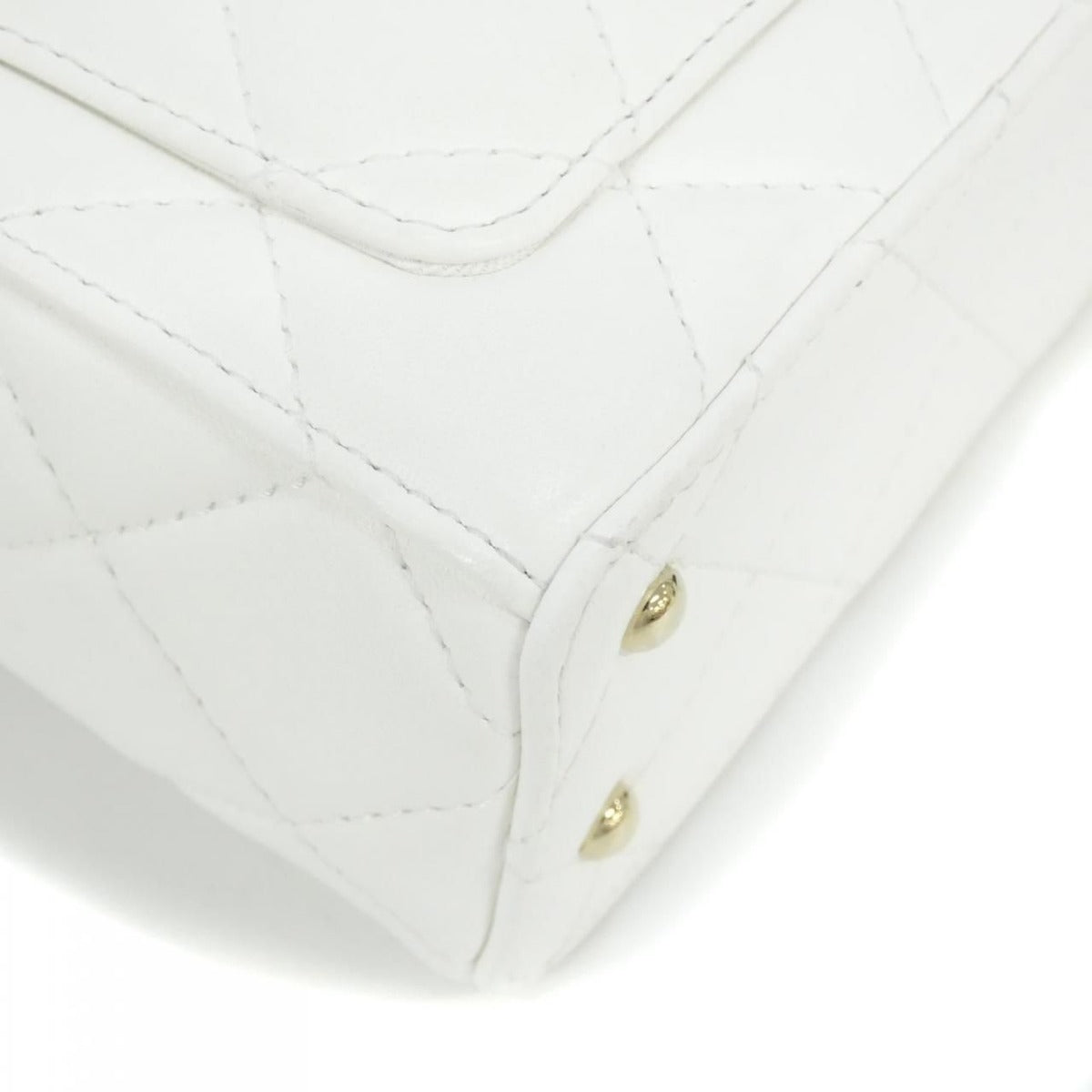 Chanel Shoulder Bag White — view 3