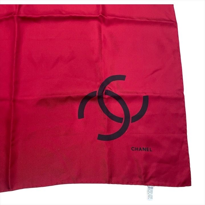 Chanel CC Logo Scarf Large Silk 100% Red — view 5