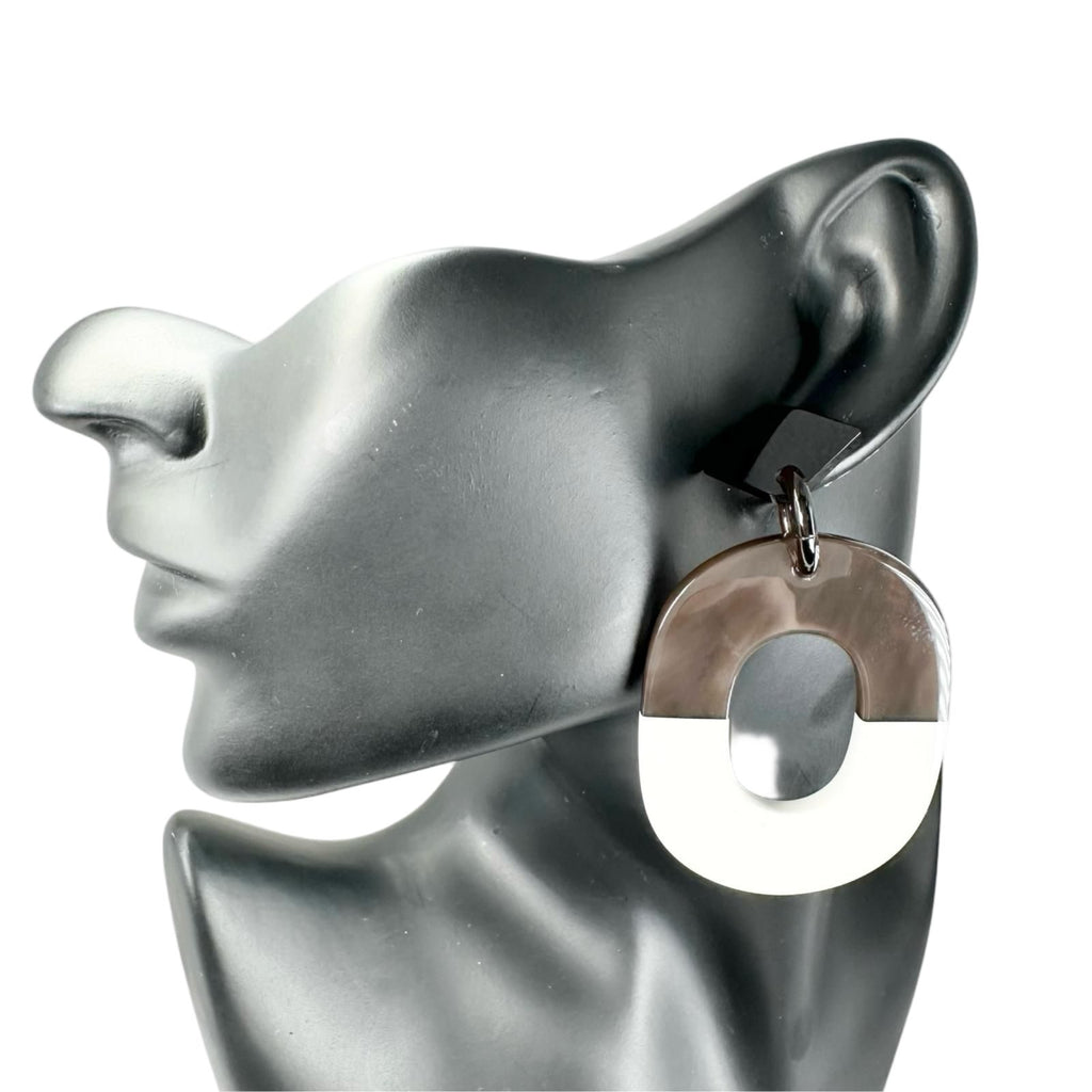 Hermes Ismu Buffalo Horn Gray White Earrings — view 2