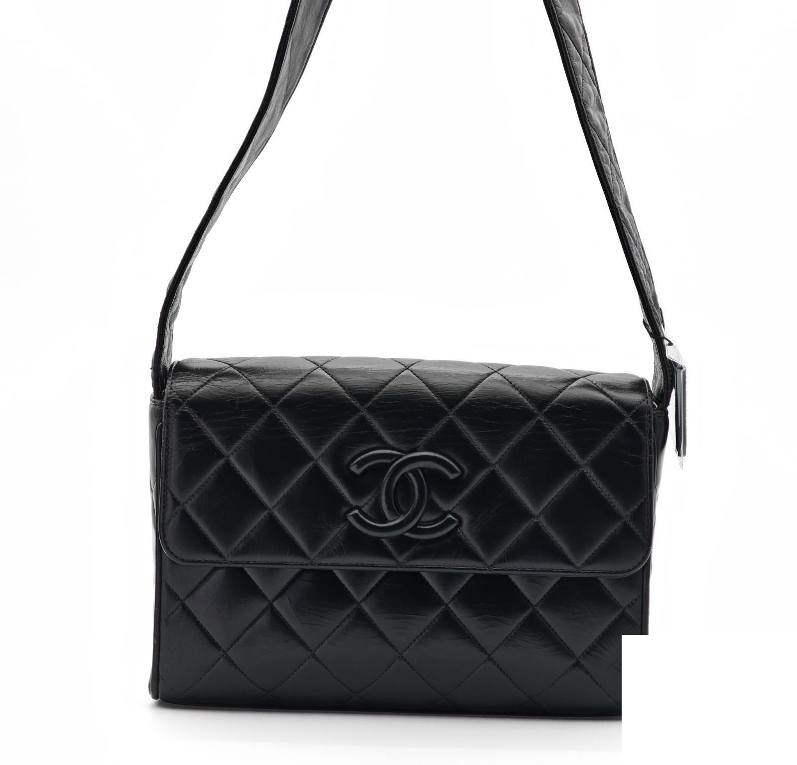 Chanel Shoulder Bag Lambskin — view 2