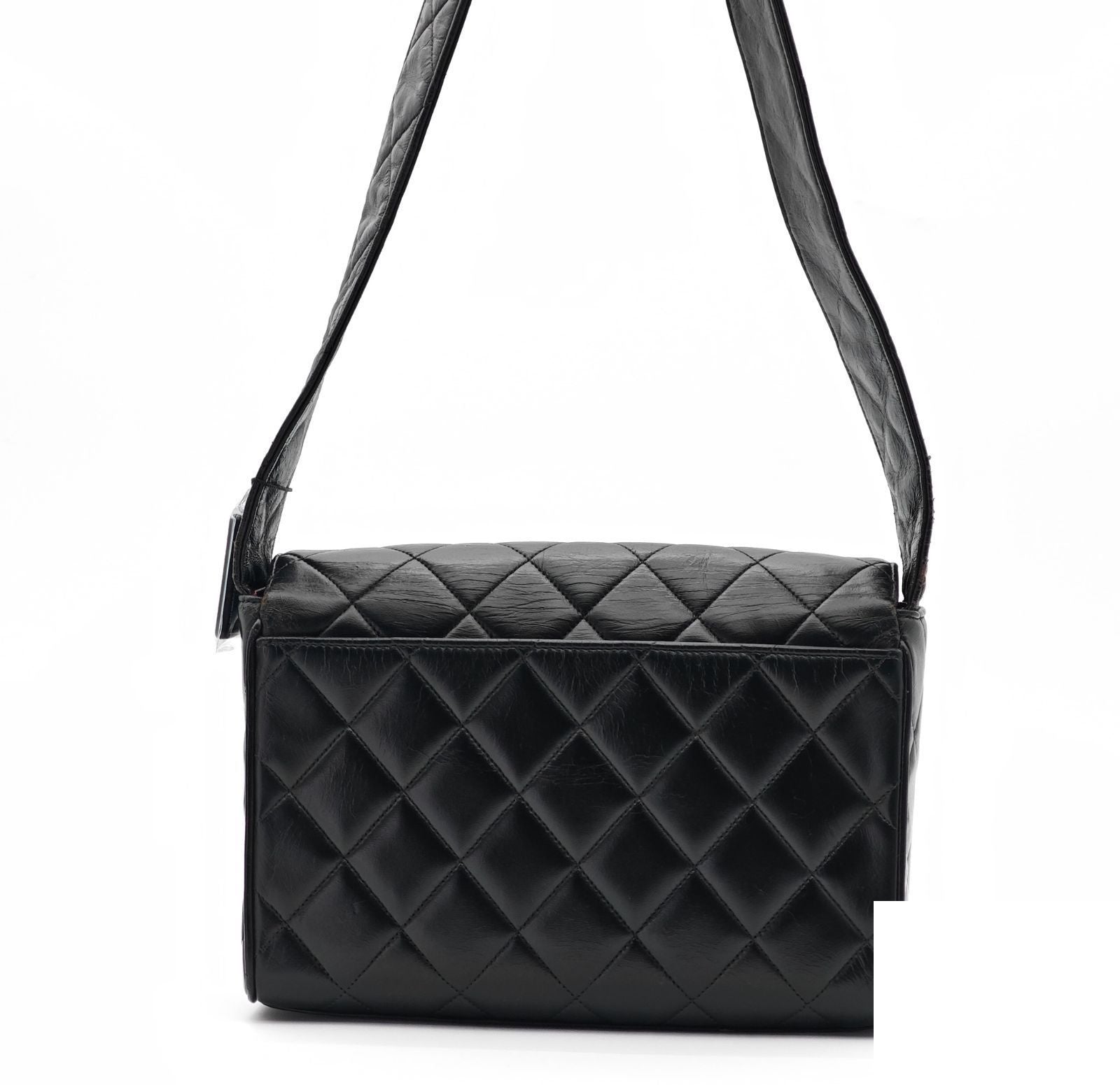 Chanel Shoulder Bag Lambskin — view 3