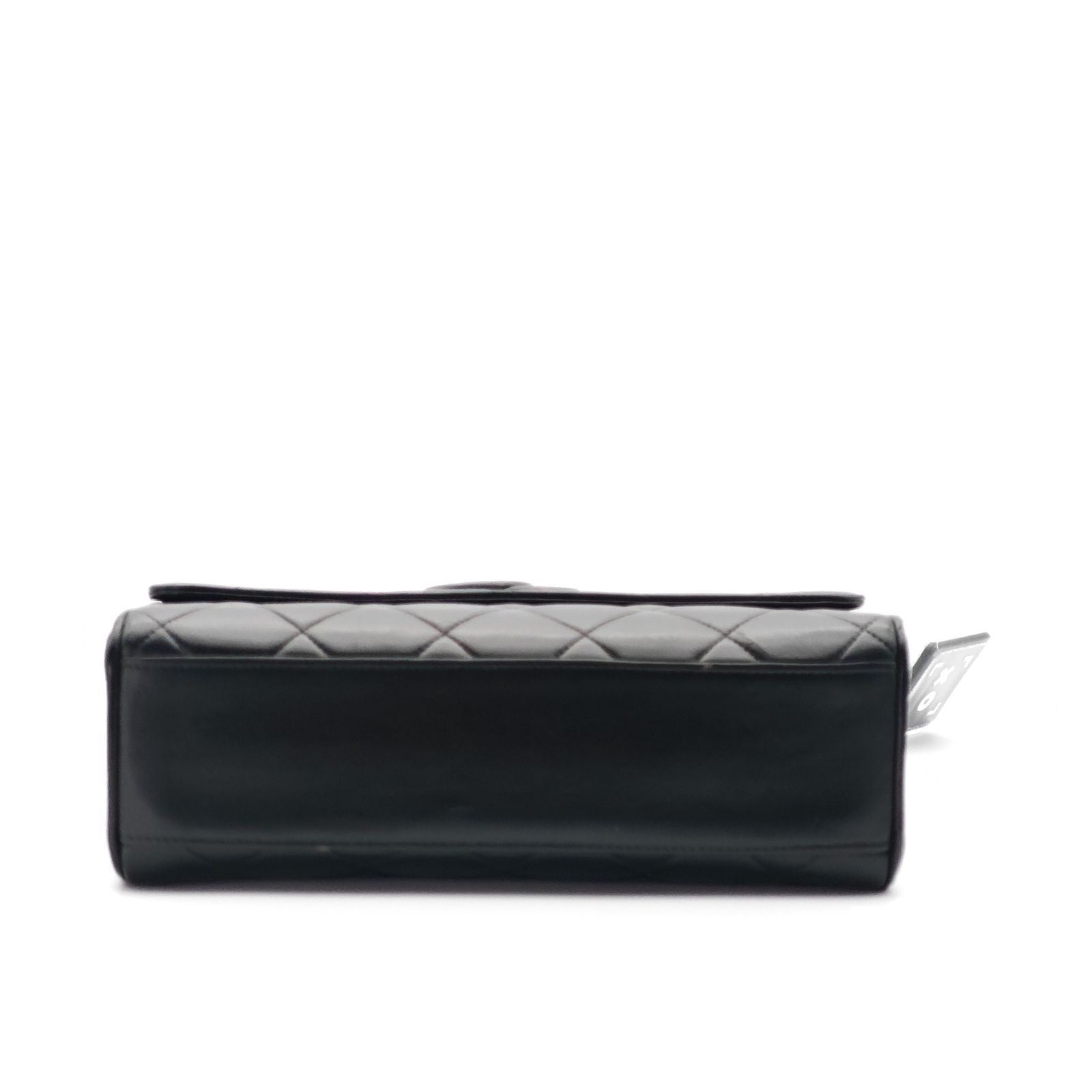 Chanel Shoulder Bag Lambskin — view 6