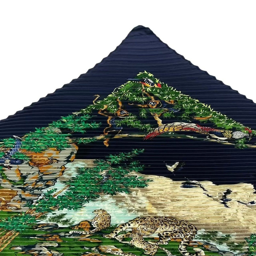 Hermes Scarf Silk Pleats Sichuan Navy — view 4