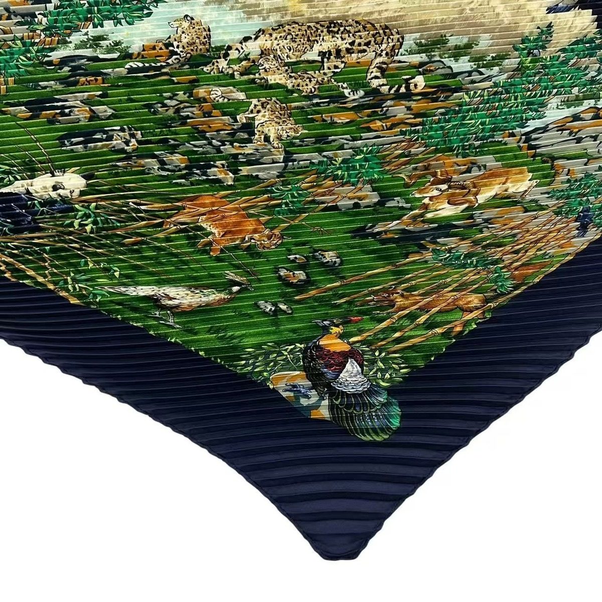 Hermes Scarf Silk Pleats Sichuan Navy — view 5
