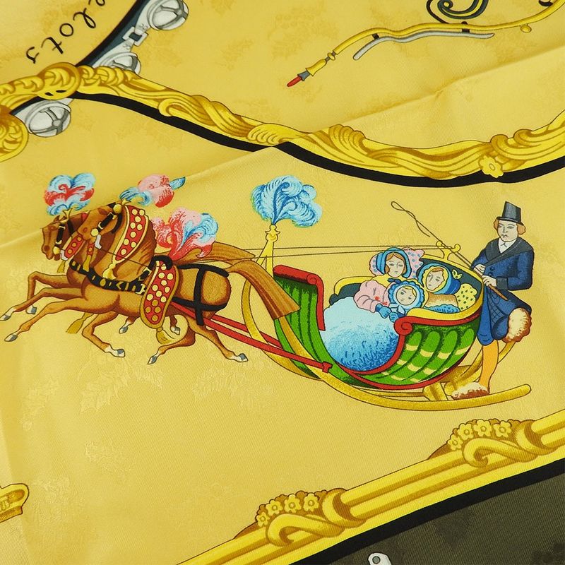 Hermes Carre 90 Scarf 100% Silk Plumes Et Grelots Feathers And Bells Green Beige — view 2
