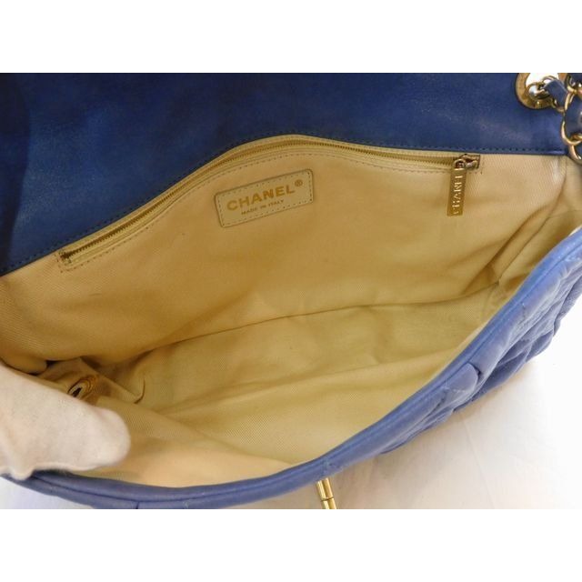 Chanel Shoulder Bag Leather Blue Quilted — view 3