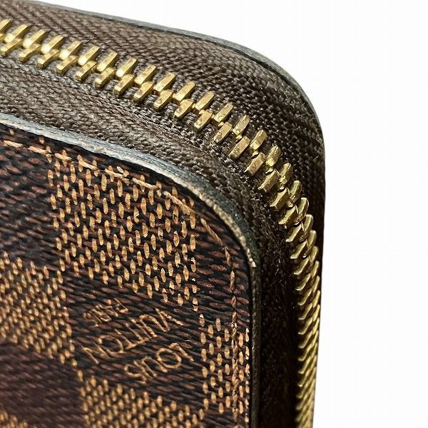 Louis Vuitton Damier Zippy Wallet — view 9