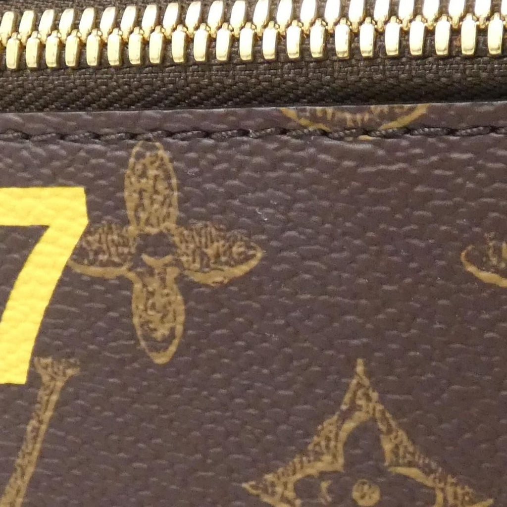 Louis Vuitton Monogram Vertical Box Trunk Bag — view 4