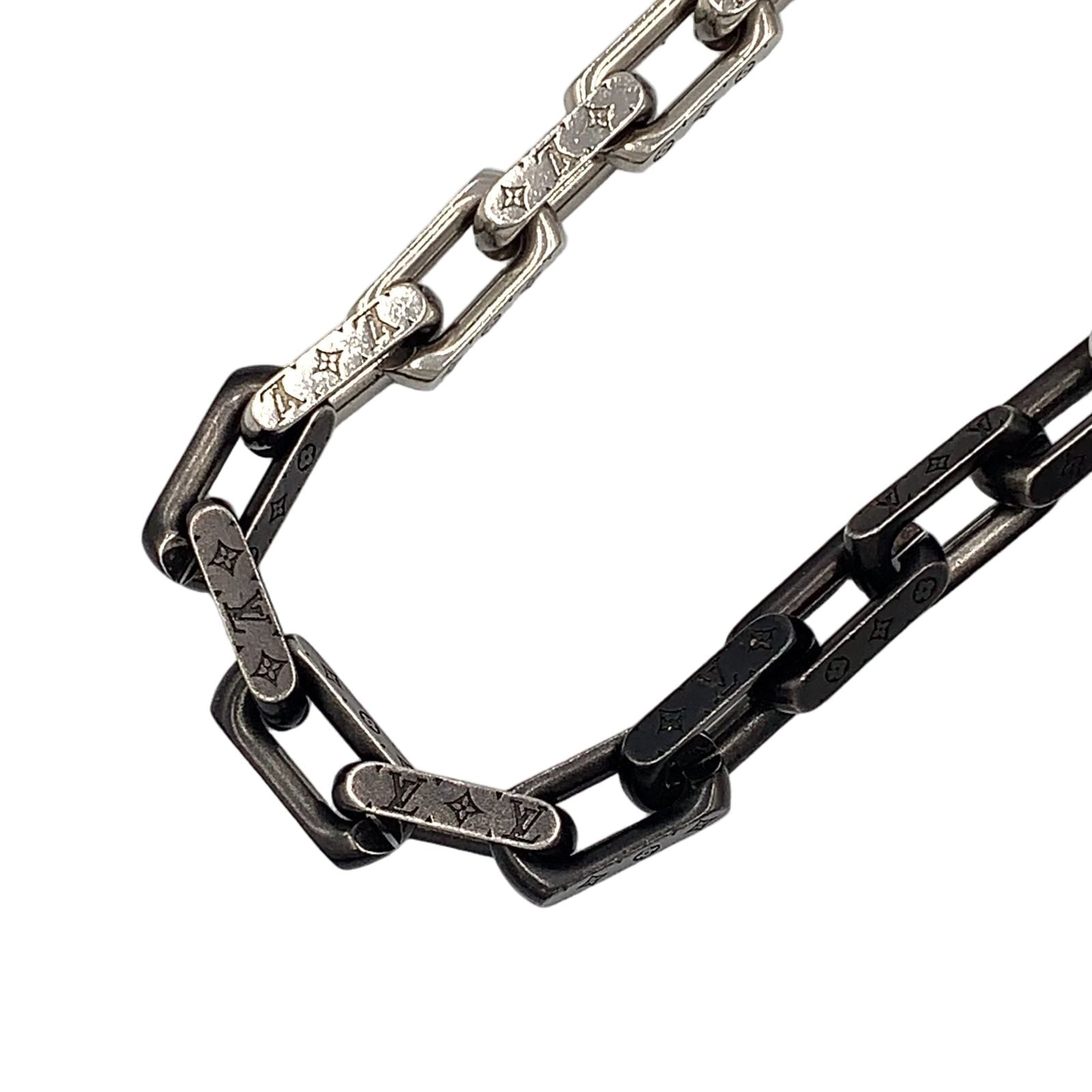 Louis Vuitton Collier Monogram Chain Metal Silver Black Necklace
