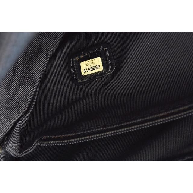 Chanel Tote A4 Caviar Leather Black — view 6