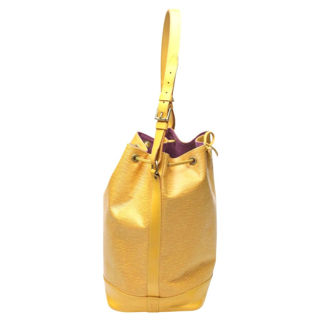 Louis Vuitton Epi Drawstring Shape Shoulder Bag Noe — view 3