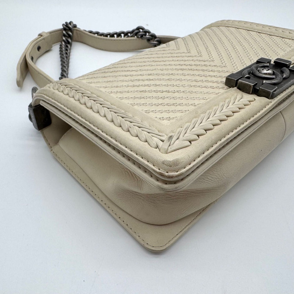 Chanel Shoulder Bag Boy Stitch CC Logo Leather Ivory with Shield Silver — view 7