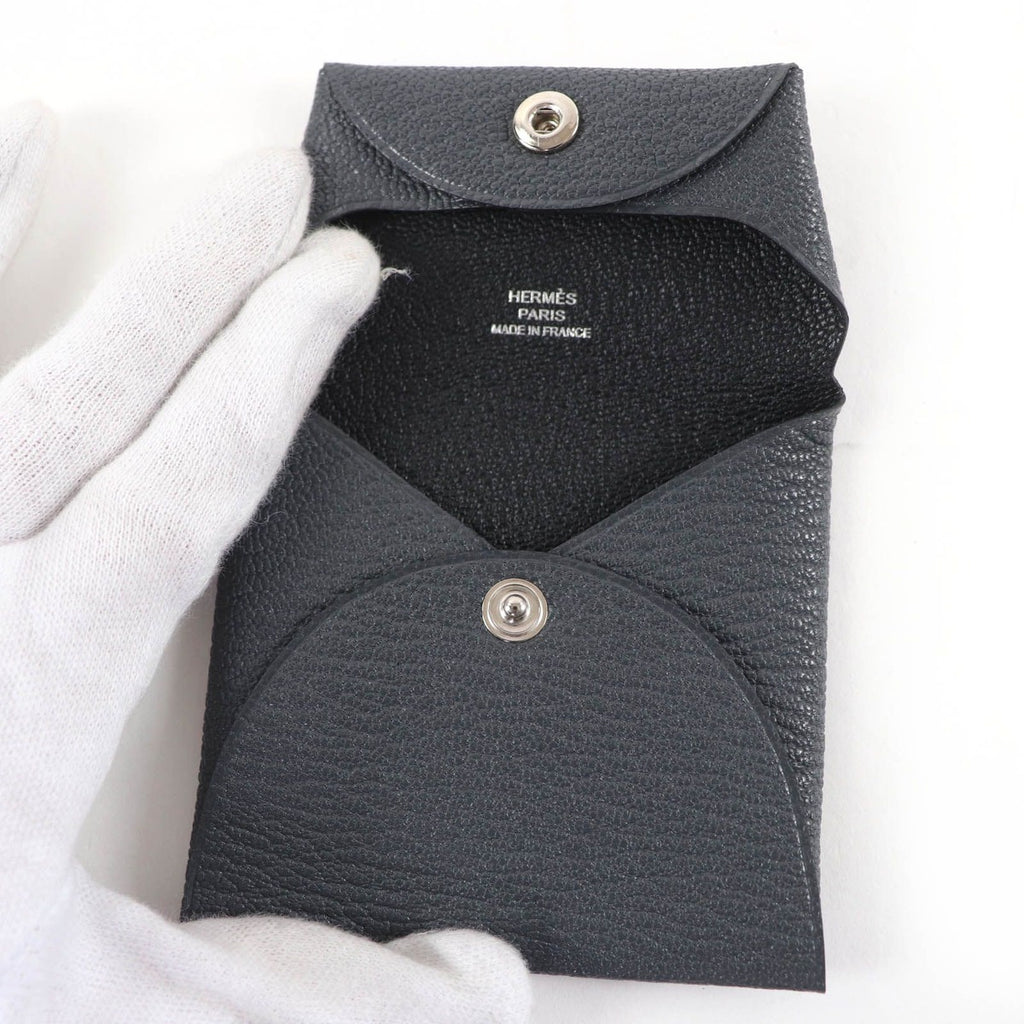 Hermes Bastia Verso Chevre Grimisty Noir Black Coin Case — view 6