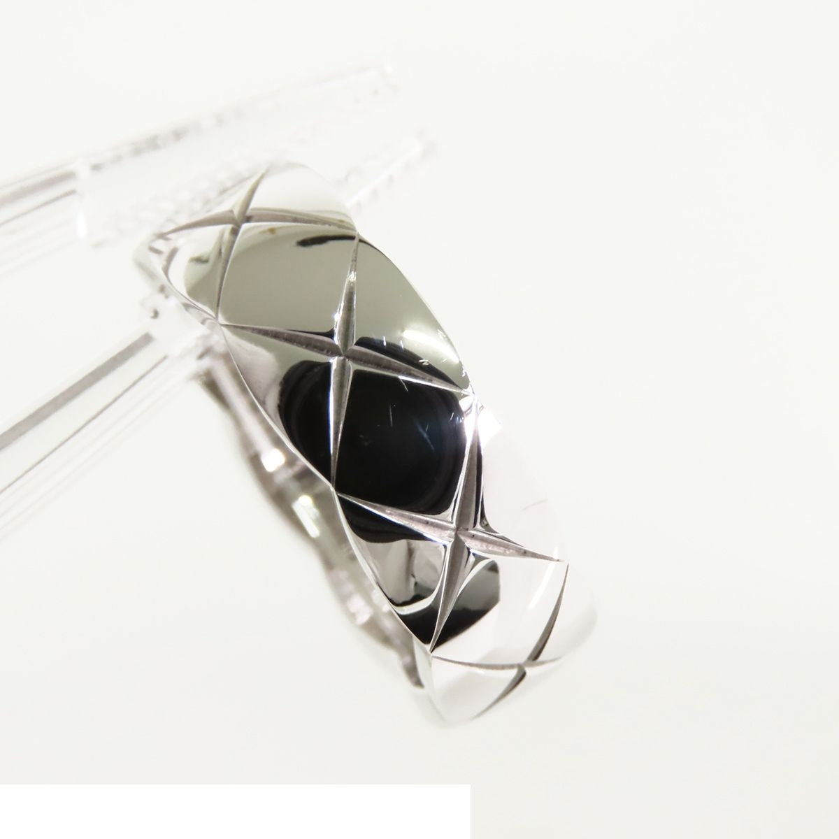 Chanel Coco Crush Medium Ring White Gold 18K Diamond — view 5
