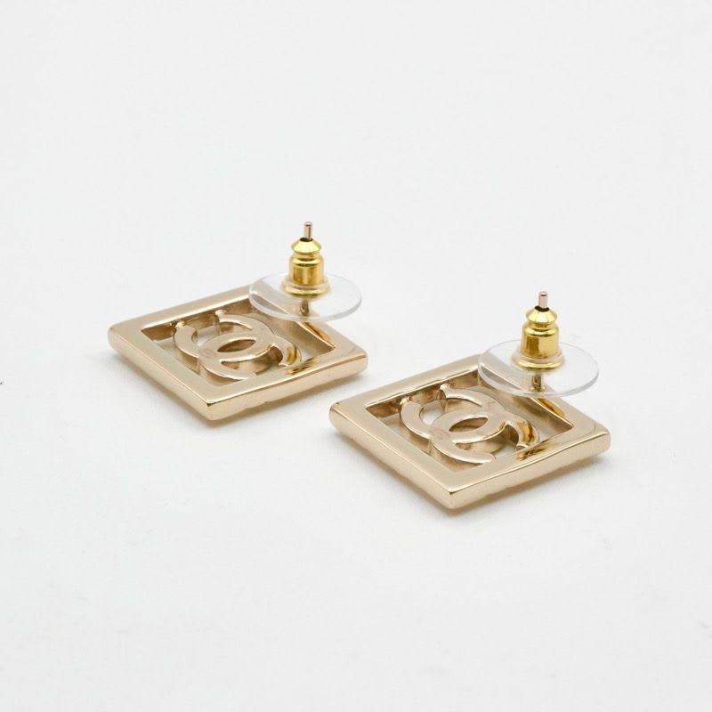 Chanel Earrings Gold Coco Mark Square Quilted Rhinestone — view 4