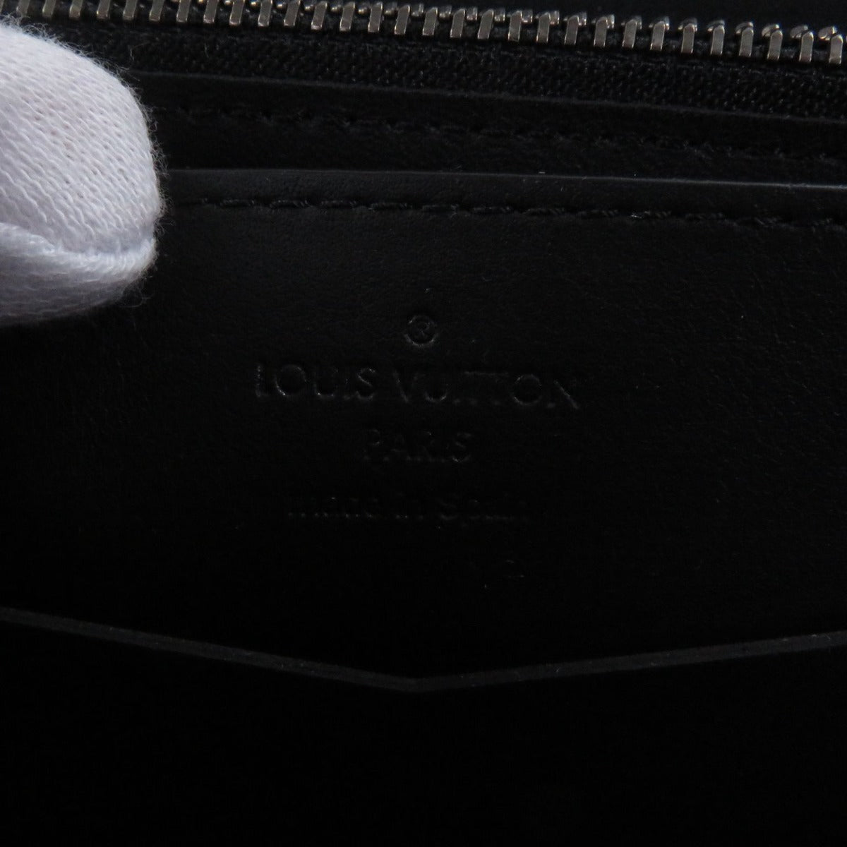 Louis Vuitton Damier Infini Leather Round Zipper Long Wallet — view 2