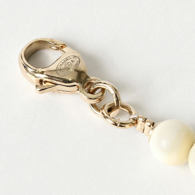 Chanel Bracelet Gold White — view 6