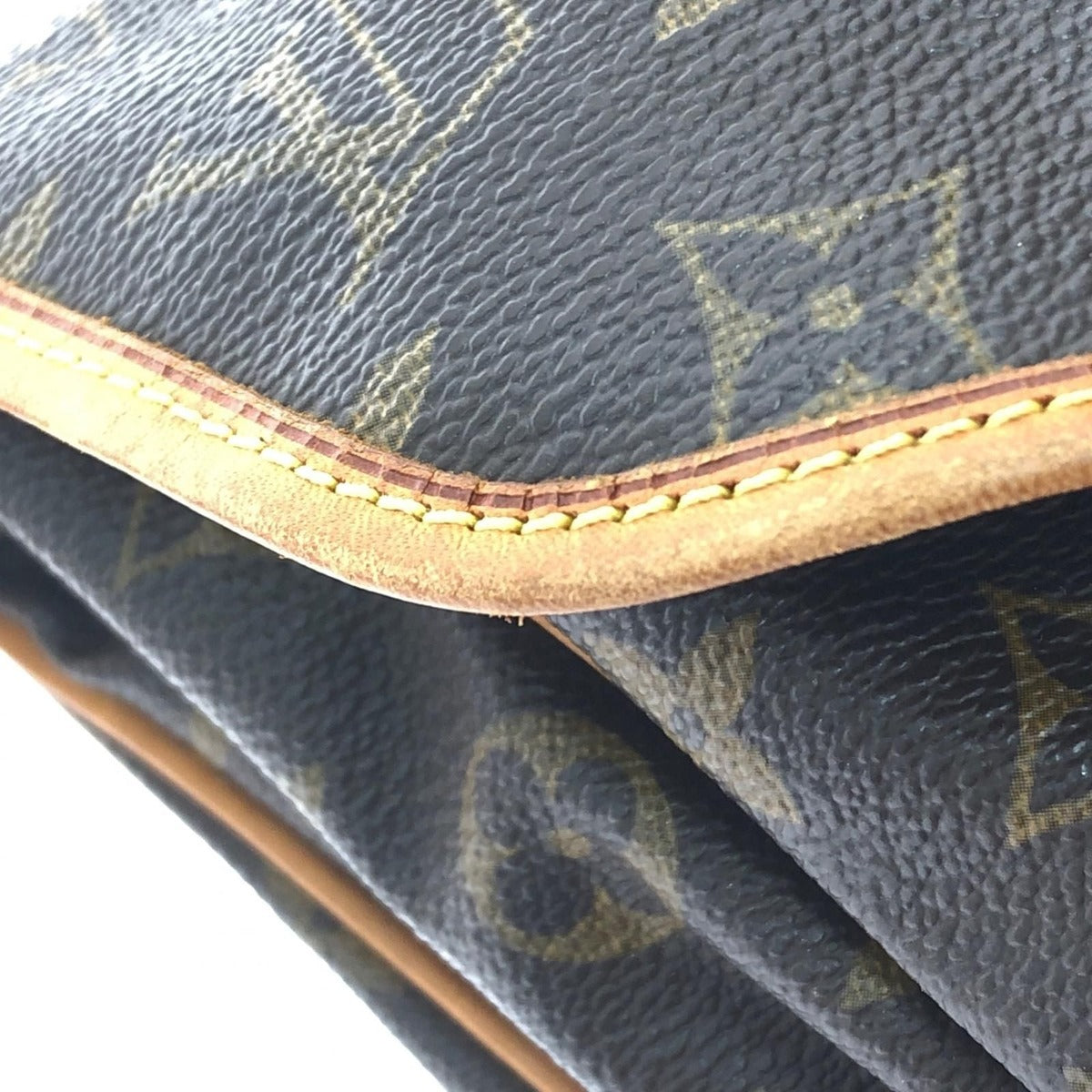 Louis Vuitton Shoulder Bag Monogram Saumur 30 Brown — view 4