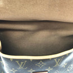 Louis Vuitton Shoulder Bag Monogram Saumur 30 Brown — view 7
