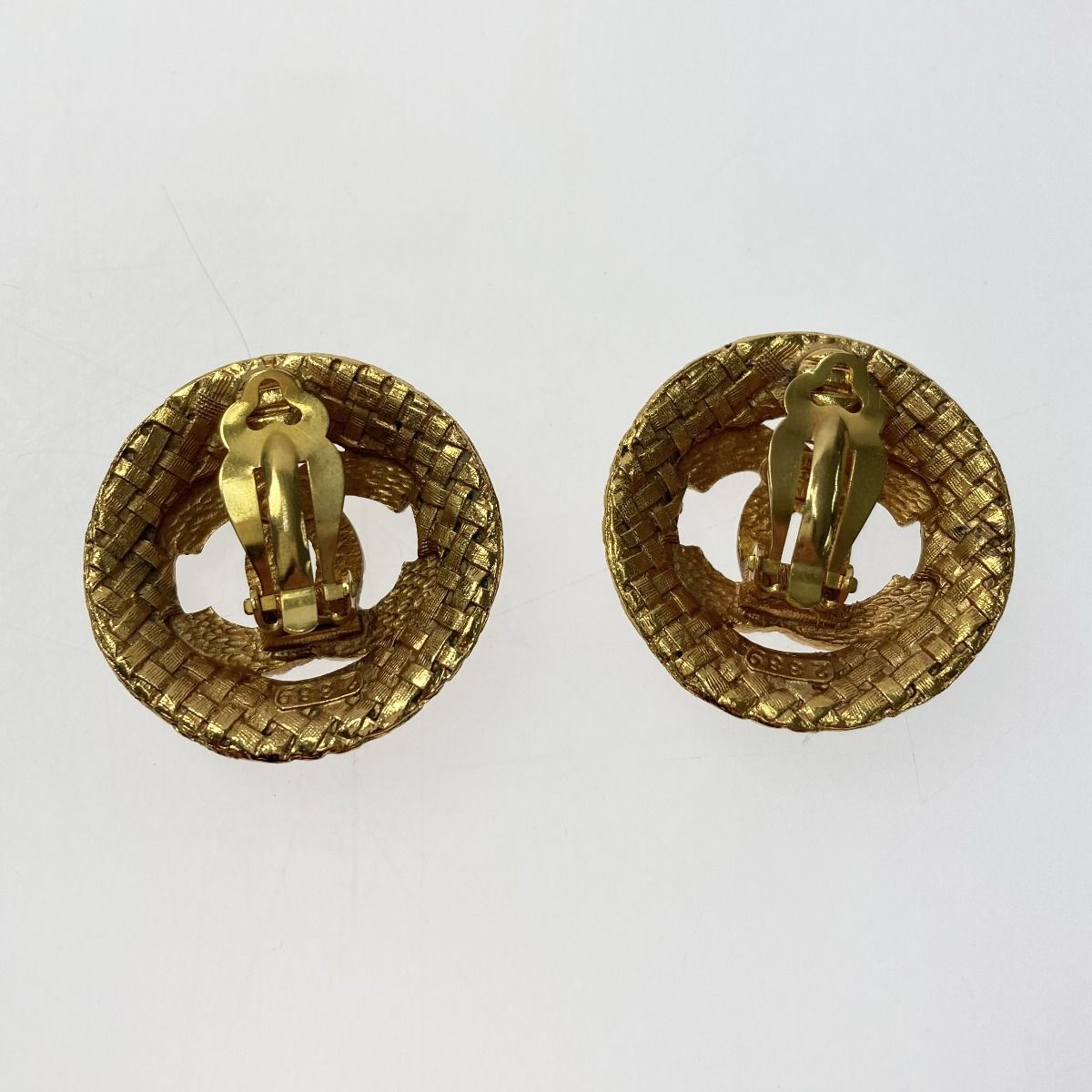 Chanel Coco Mark Round Earrings GP Gold 29 Vintage — view 3