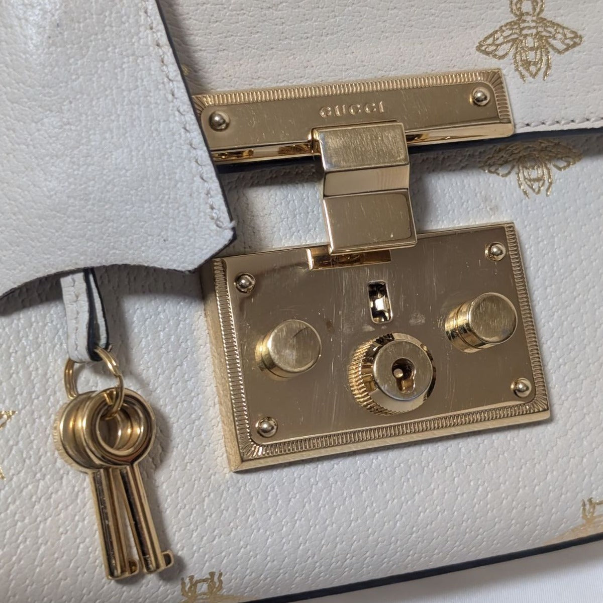 Gucci Leather Bi Star White Padlock Chain Shoulder Bag — view 7