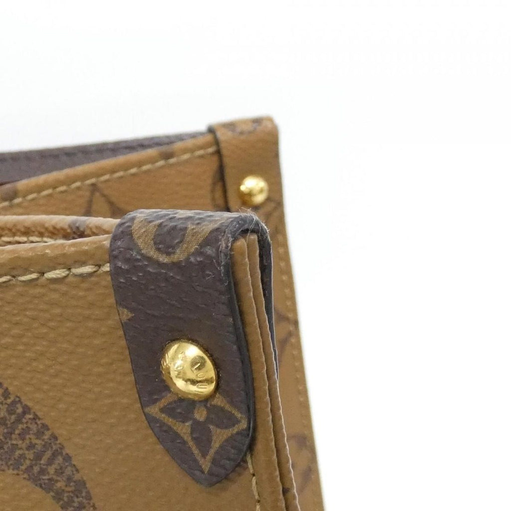 Louis Vuitton Monogram Giant On The Go GM Bag — view 4