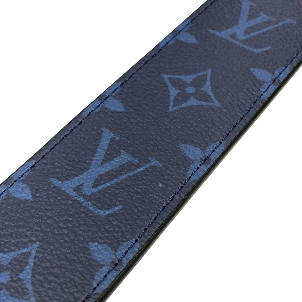Louis Vuitton Taiga Llama Outdoor Messenger PM Shoulder Bag — view 6