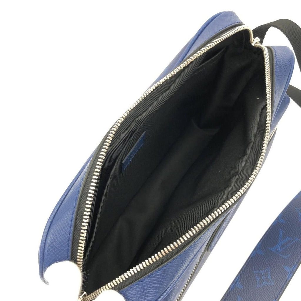 Louis Vuitton Taiga Llama Outdoor Messenger PM Shoulder Bag — view 7