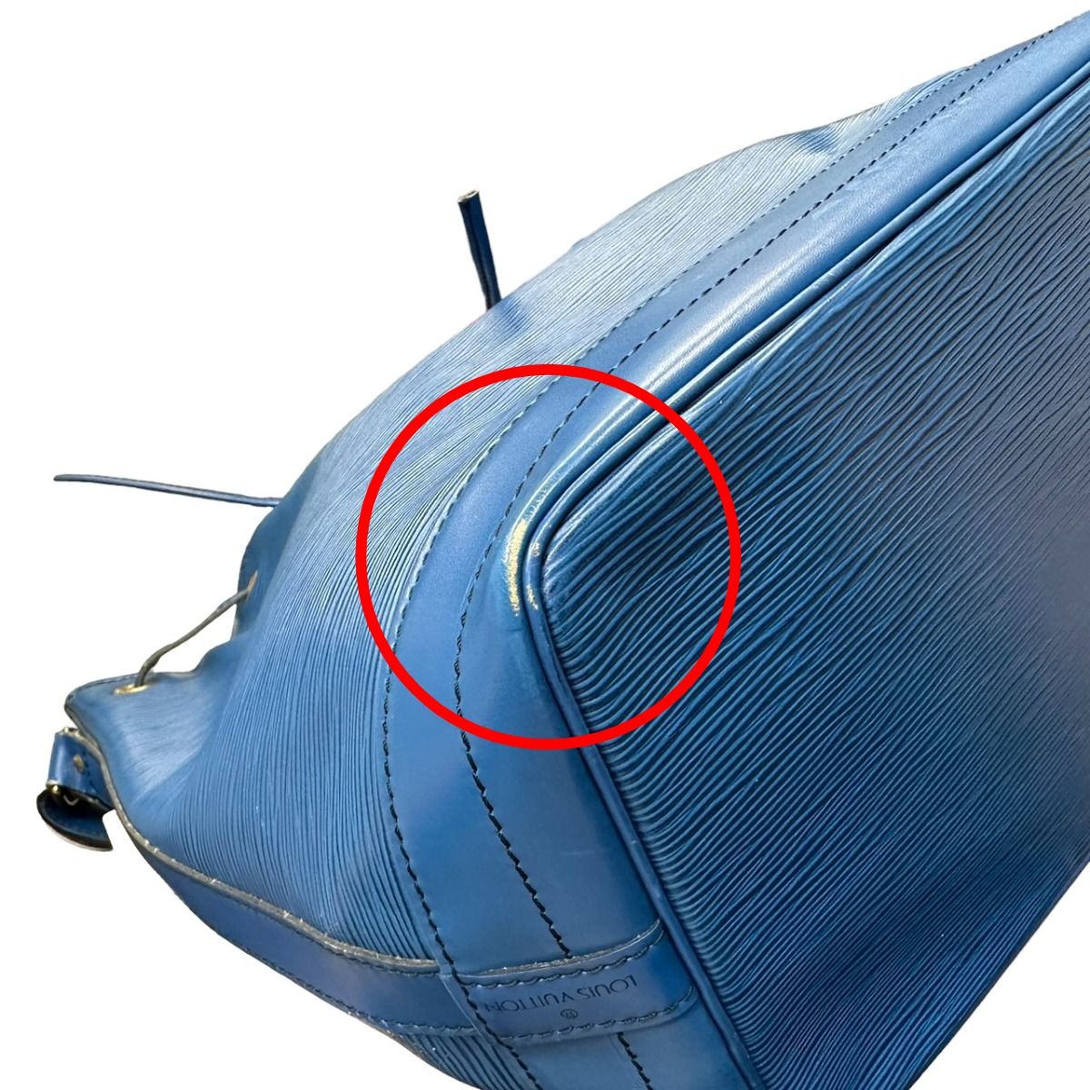 Louis Vuitton Epi Drawstring Shape Shoulder Bag Noe — view 8