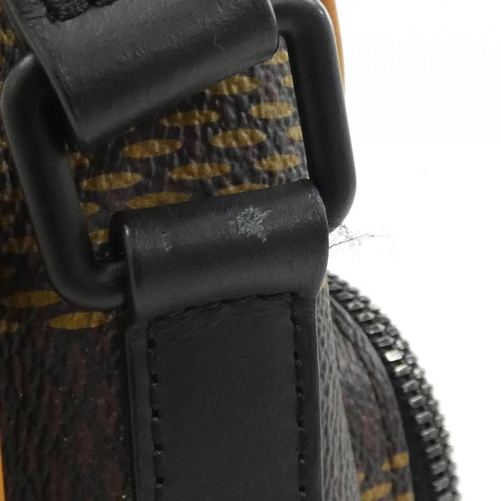 Louis Vuitton Damier Giant Amazon Shoulder Bag — view 8