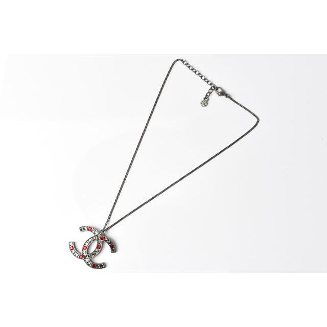 Chanel Coco Mark CC Rhinestone Gunmetal Red — view 2