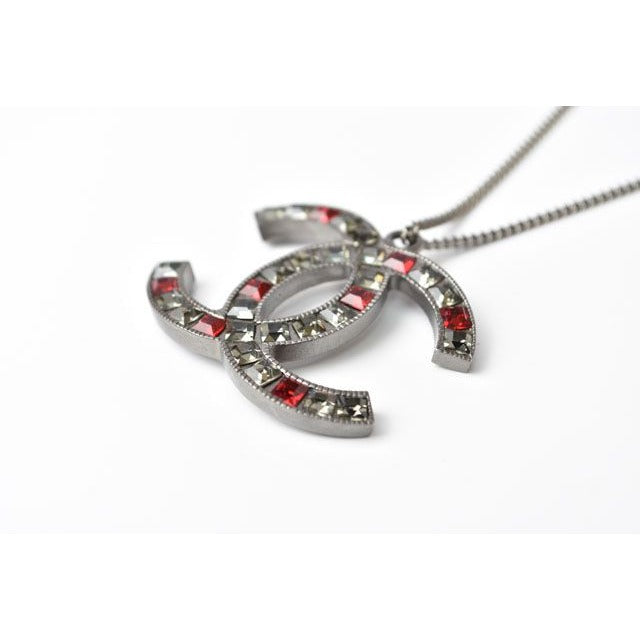 Chanel Coco Mark CC Rhinestone Gunmetal Red — view 3